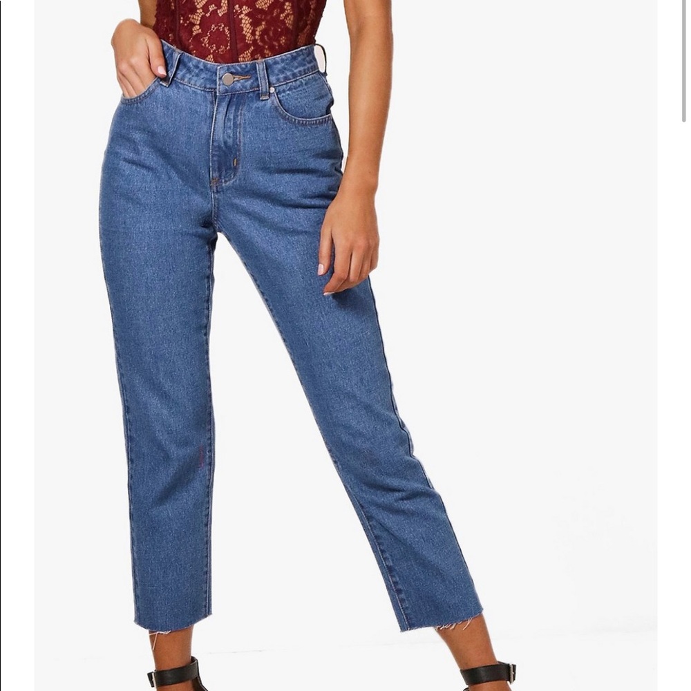 High Waisted Frayed Mom Jeans